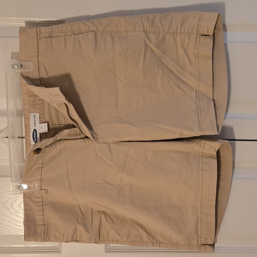 Old Navy Women's Khaki Shorts